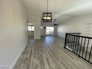 Photo #5: 6512620 Listing