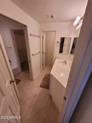 Photo #3: 6512672 Listing