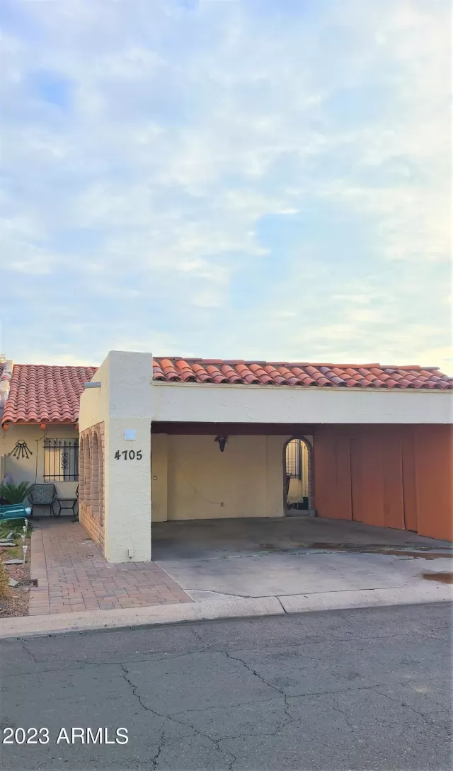 MLS: 6512699 Condo For Sale