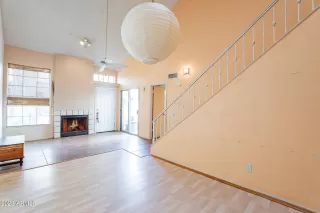 Photo #5: 6512748 Listing