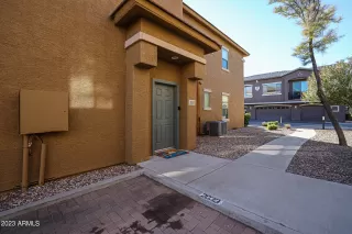 Photo #3: 6512803 Listing