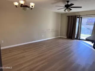 Photo #6: 6512854 Listing 