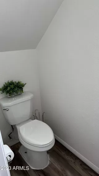 Photo #3: 6512921 Listing