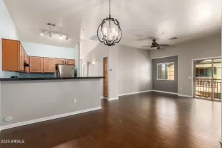 Photo #2: 6512935 Listing 