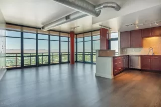 Photo #6: 6512979 Listing