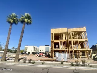 Photo #2: 6512981 Listing