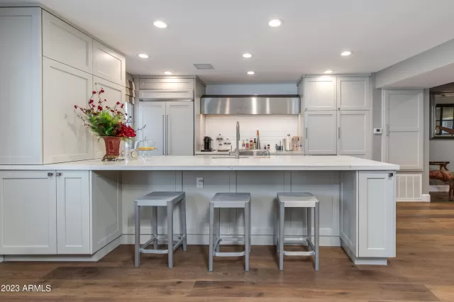 MLS: 6513030 Condo For Sale