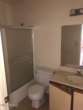 Photo #5: 6513143 Listing