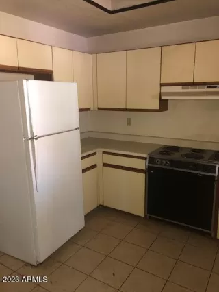 Photo #6: 6513143 Listing