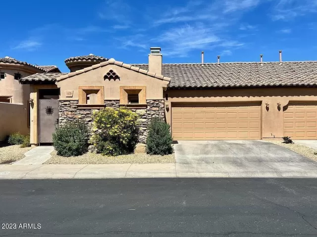 MLS: 6513228 Condo For Sale