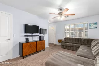 Photo #5: 6513344 Listing