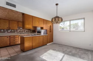 Photo #2: 6513386 Listing