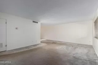 Photo #5: 6513386 Listing
