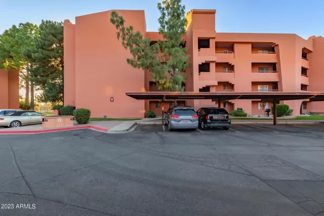 MLS: 6513433 Condo For Sale