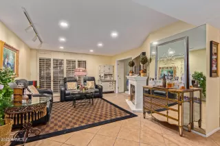 Photo #3: 6513433 Listing 