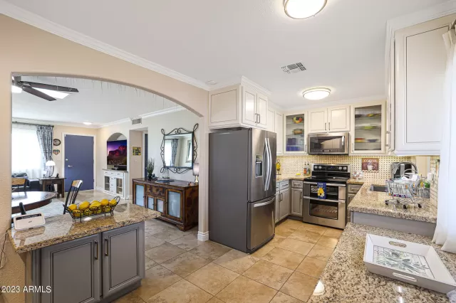 MLS: 6513441 Condo For Sale
