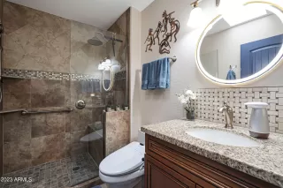 Photo #2: 6513441 Listing 