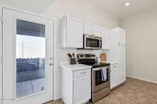 Photo #2: 6513546 Listing