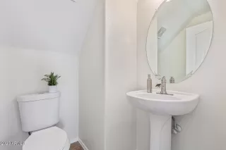 Photo #6: 6513546 Listing