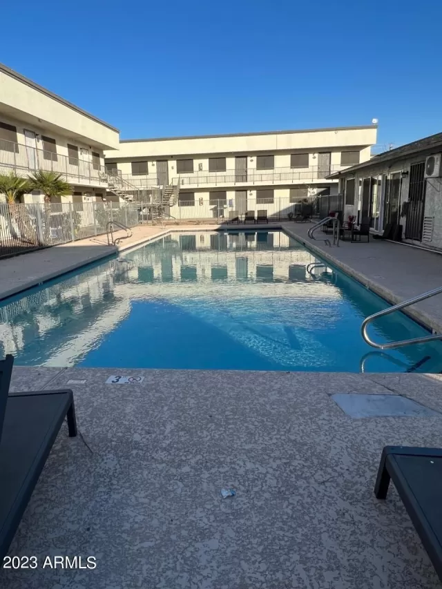 MLS: 6513658 Condo For Sale
