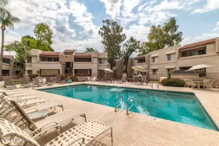 Photo #3: 6513792 Listing