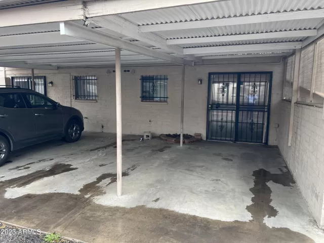 MLS: 6513847 Condo For Sale