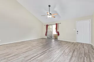 Photo #3: 6513852 Listing