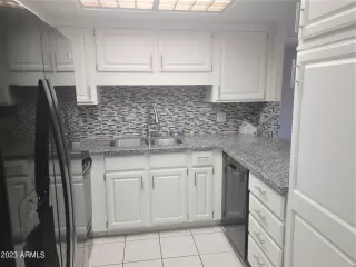 Photo #2: 6514117 Listing