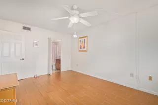 Photo #3: 6514217 Listing