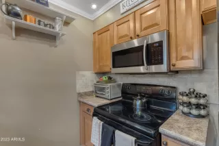 Photo #5: 6514521 Listing