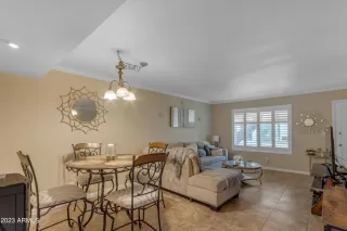 Photo #6: 6514521 Listing