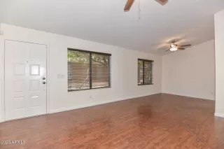 Photo #2: 6514559 Listing