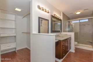 Photo #5: 6514559 Listing