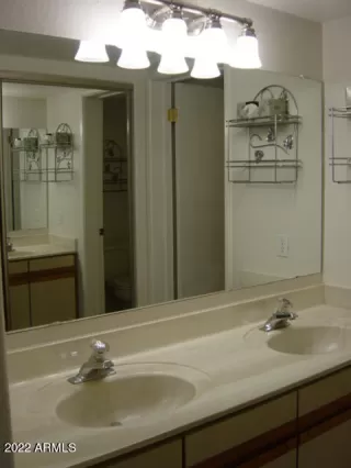 Photo #6: 6514592 Listing