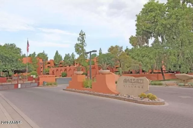 MLS: 6514842 Condo For Sale