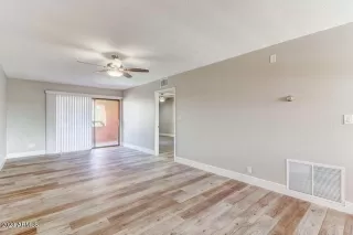 Photo #4: 6514842 Listing 