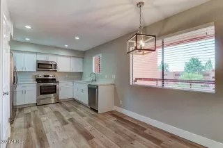 Photo #6: 6514842 Listing 