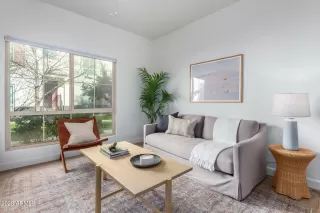 Photo #2: 6515141 Listing