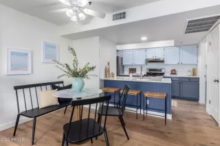 Photo #6: 6515141 Listing