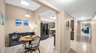 Photo #4: 6515192 Listing