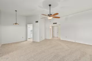 Photo #6: 6515404 Listing