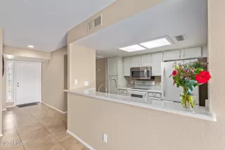 Photo #3: 6515466 Listing 