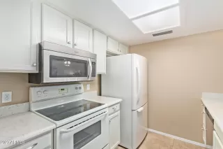 Photo #6: 6515466 Listing 