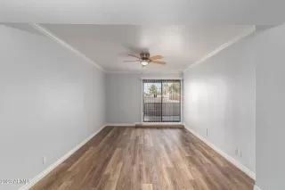 Photo #4: 6515522 Listing