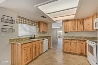 Photo #4: 6515530 Listing