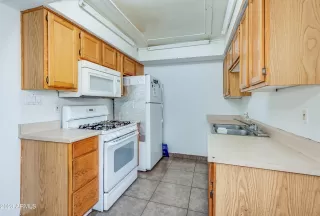 Photo #6: 6515614 Listing