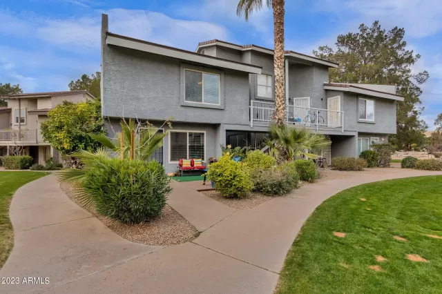 MLS: 6515640 Condo For Sale