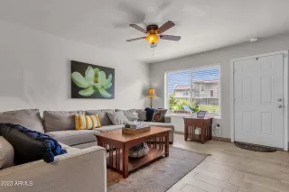 Photo #4: 6515640 Listing