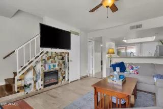 Photo #5: 6515640 Listing