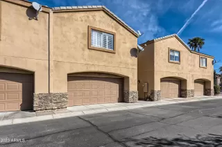 Photo #2: 6515738 Listing 